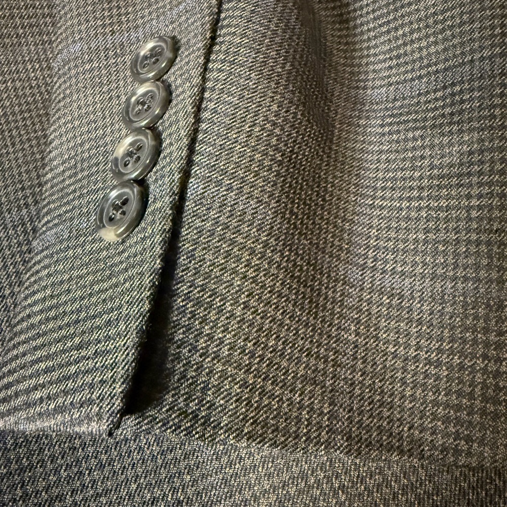 JOS.A.BANK Classic Men's Blazer size 44R - Picture 9 of 10